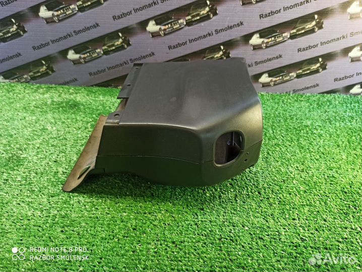 Кожух рулевой колонки Рено Лагуна 2