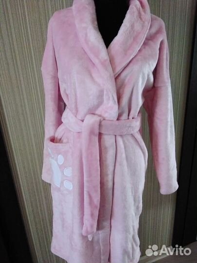 Халат женский мягкий, легкий,приятен к телу новый