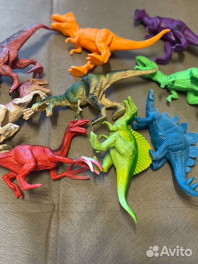 Динозавры игрушки