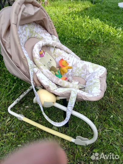 Шезлонг для новорожденных