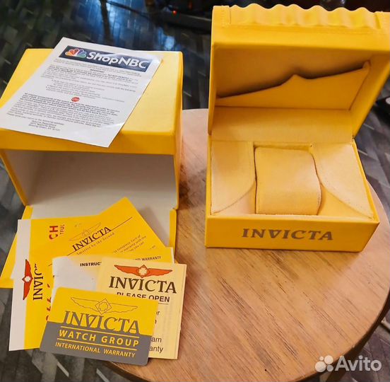 Оригинальная коробка от швейцарских часов