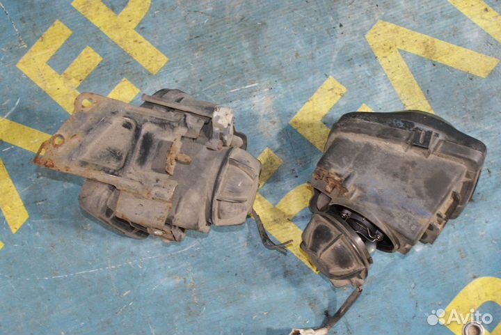 Передняя противотуманная фара Subaru Legacy B11