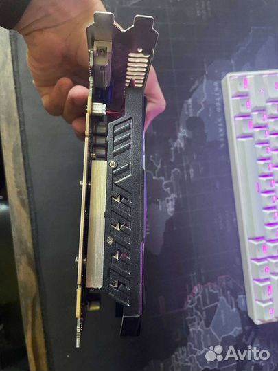 Видеокарта 4 gb AMD-HD6700