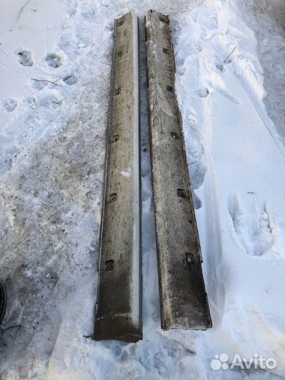 Накладки на пороги Honda avansier