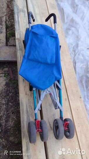 Прогулочная коляска трость