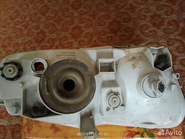 Фара б/у акцент