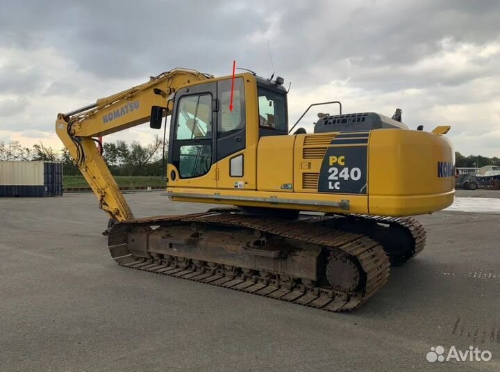 Стекло боковое за дверью экскаватор Komatsu PC240