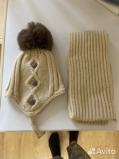 Комплект шапка и шарф для девочки