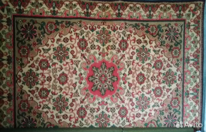 Ковер,шерсть,р-р 2м на 1,5м