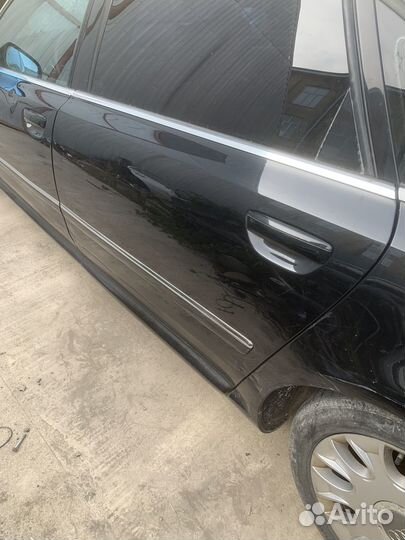 Задняя левая дверь Audi A8 Long