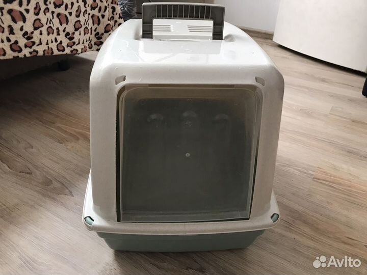 Закрытый лоток для кошек большой