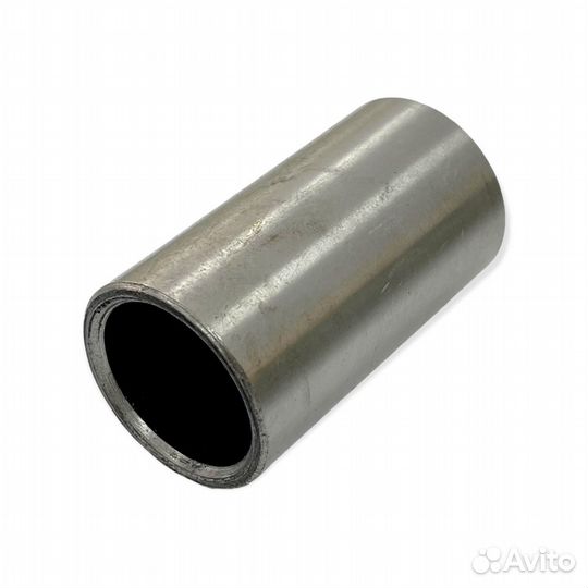 Втулка оси навески з.м. 50-2401032