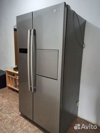 Холодильник LG side-by-side двусторонний