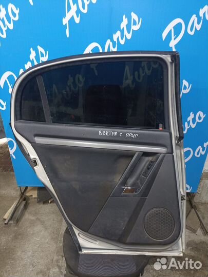 Опель Вектра C дверь задняя левая серебристая