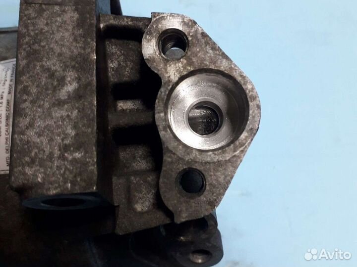 Компрессор кондиционера Nissan Primera P12E