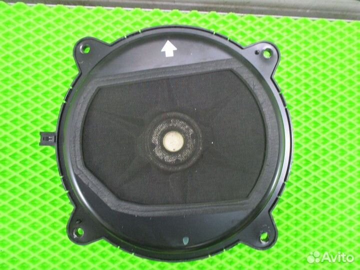 Сабвуфер Hyundai Genesis 2