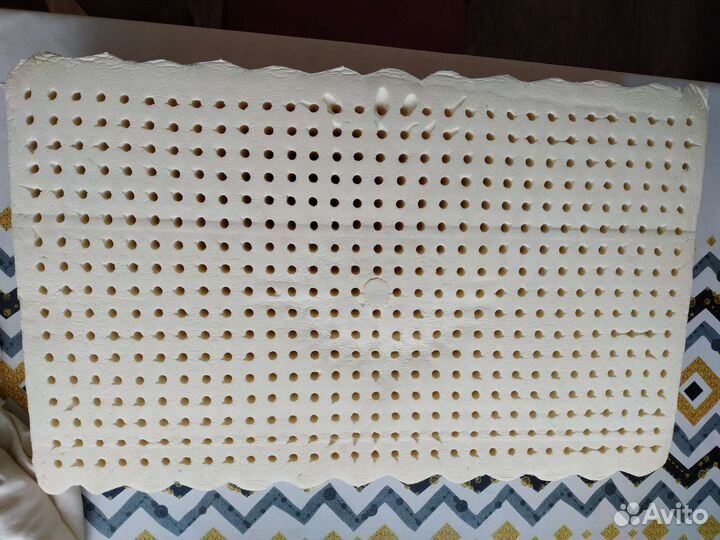 Подушка 100 латекс