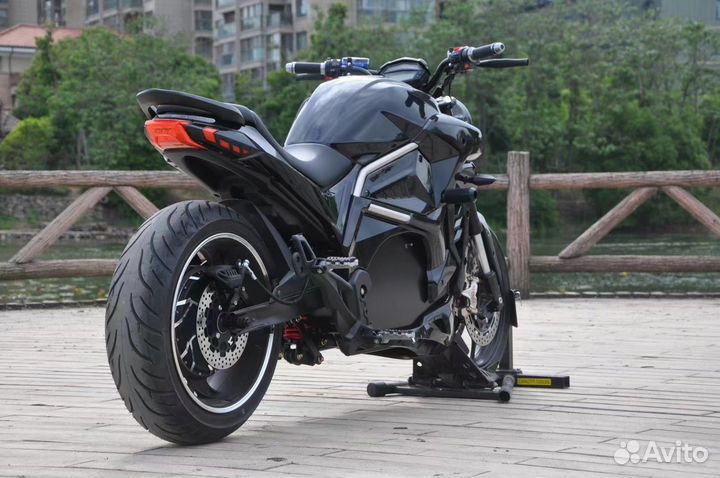 Электро мотоцикл Ducati Diavel