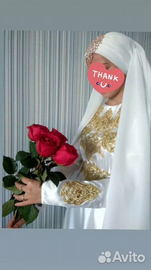 Платье на никах