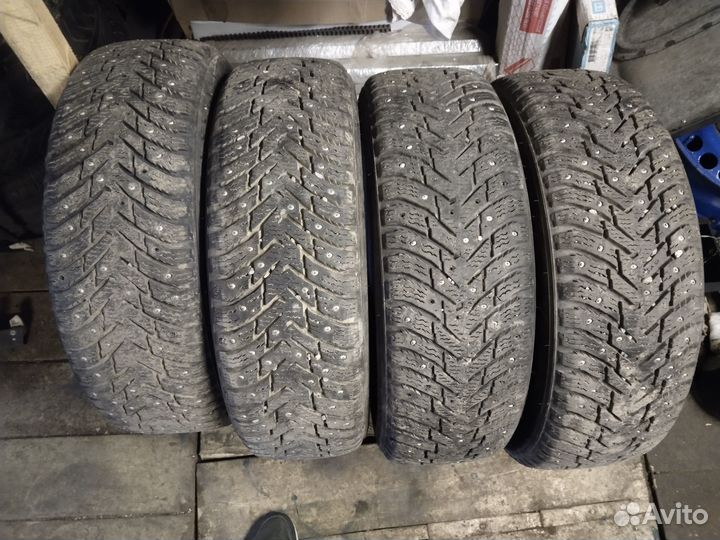 Nokian Tyres Hakkapeliitta 8 185/65 R15