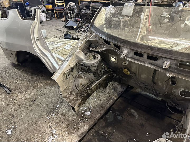 Лонжерон передний правый Toyota Ipsum SXM10