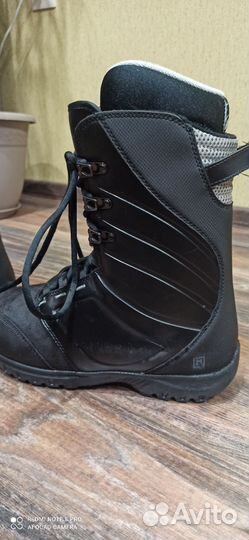 Ботинки сноубордические + крепления. В комплекте