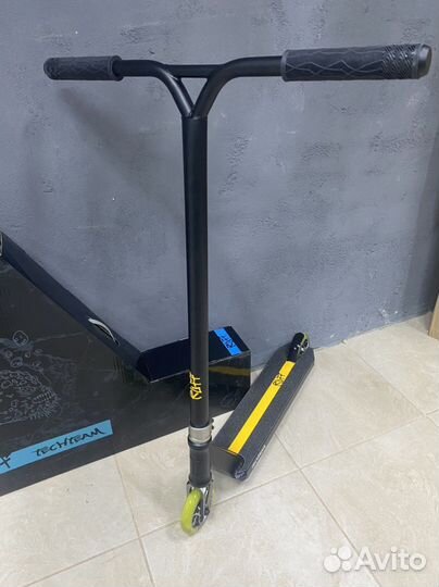 Самокат трюковой Tech Team Ruff