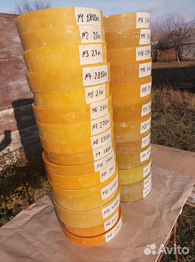 Воск пчелиный: забрус, светлые и темные рамки