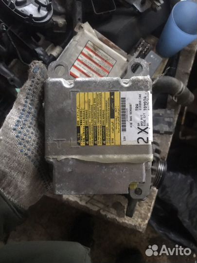 Блок srs airbag Toyota Avensis t250