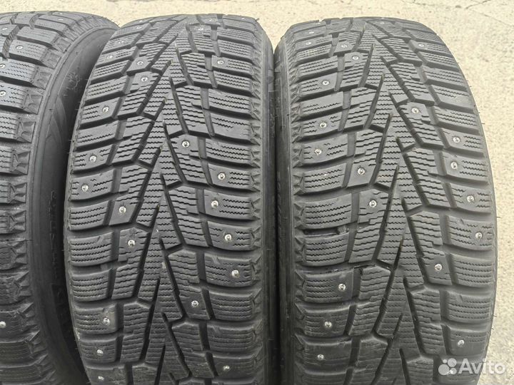 Roadstone Winguard WinSpike 205/55 R16 94T