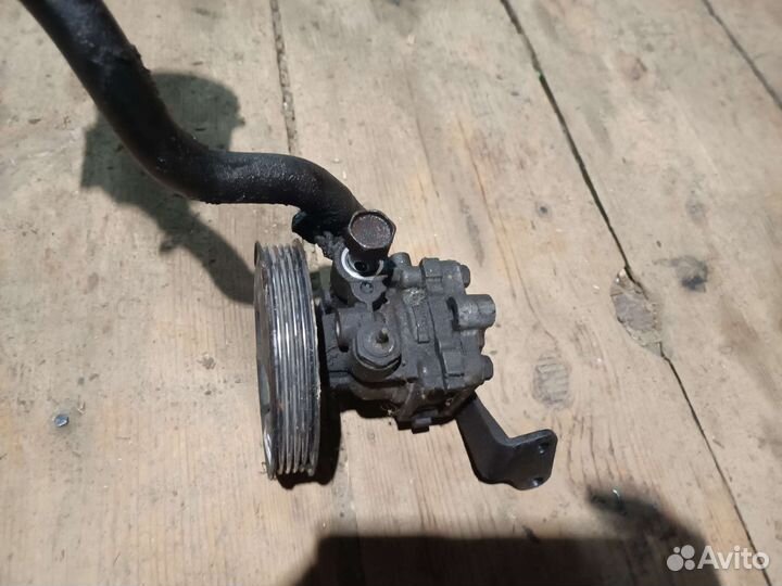 Насос Гура Suzuki aerio, Vitara 2.0 J20