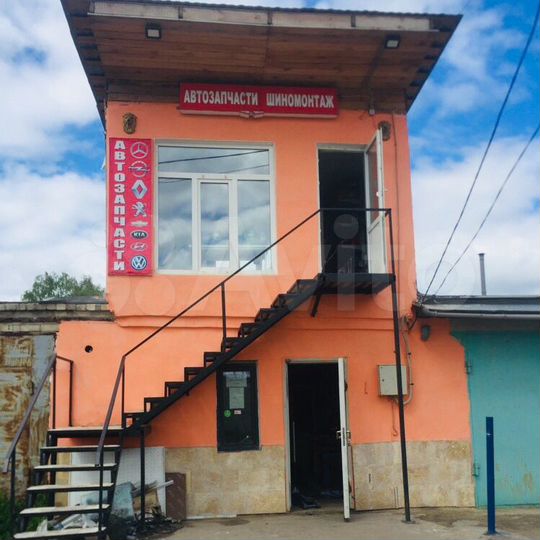 Гараж, > 30 м²