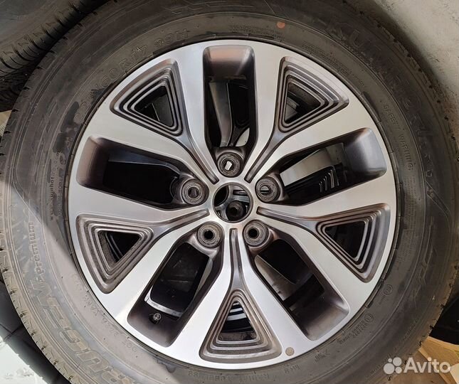 Комплект диски R17 и шины на KIA Sportage 3