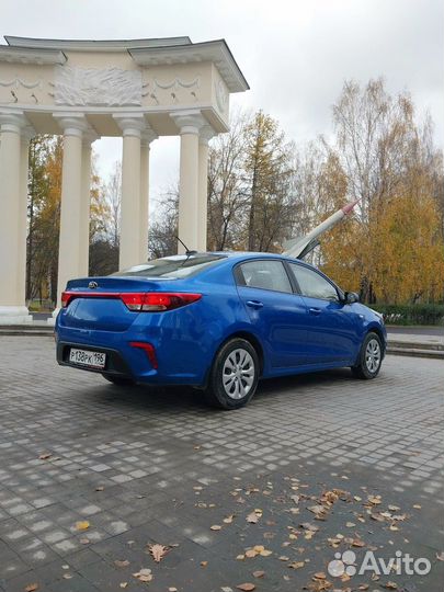 Аренда автомобиля Kia Rio 1,4 АКПП (2017)