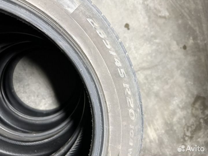Pirelli P Zero 285/45 R20