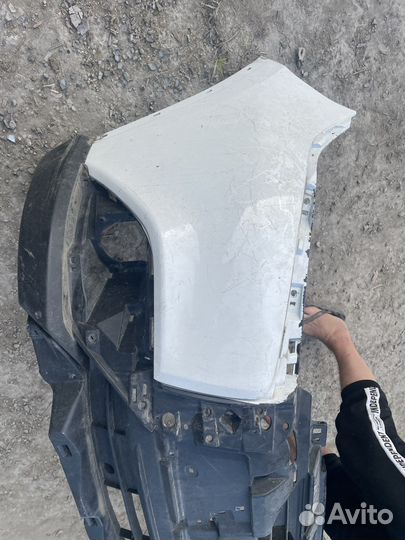 Передний бампер mitsubishi outlander 3