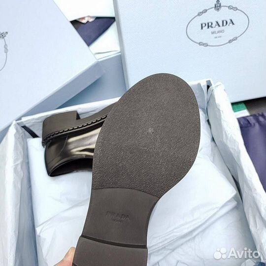 Дерби женские prada