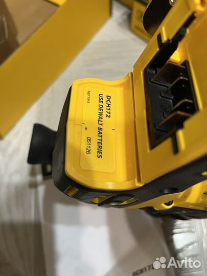 Перфоратор Dewalt DCH172