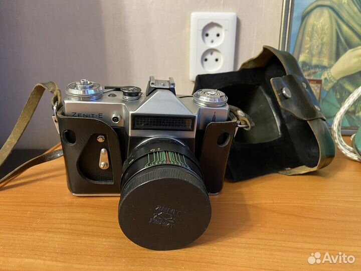 Плёночный фотоаппарат Зенит с Гелиос 44-2