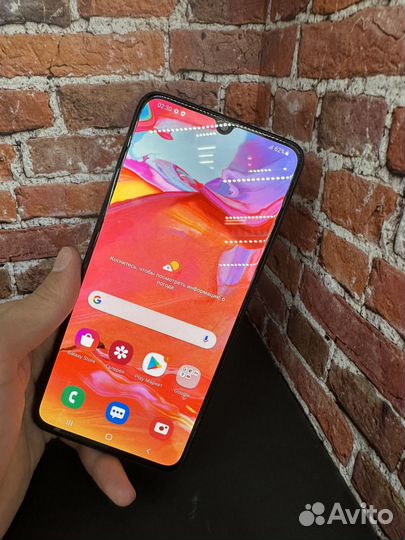 Samsung Galaxy A70, 6/128 ГБ