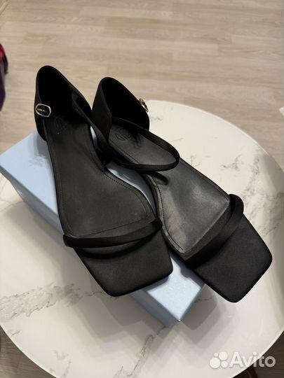 Босоножки 12 storeez