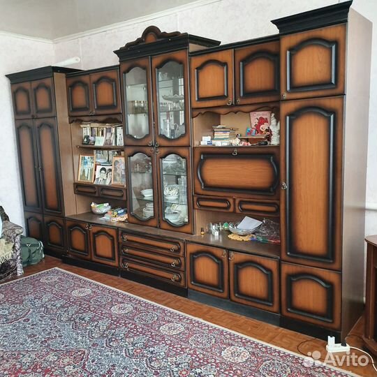 Стенка в гостиную