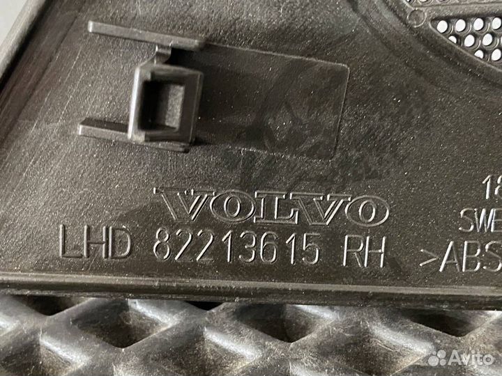 Накладка (сетка) динамика Volvo FH4 82213615