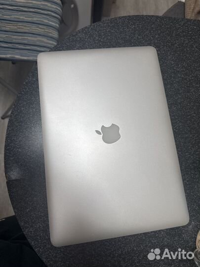 Apple macbook pro 13 2017