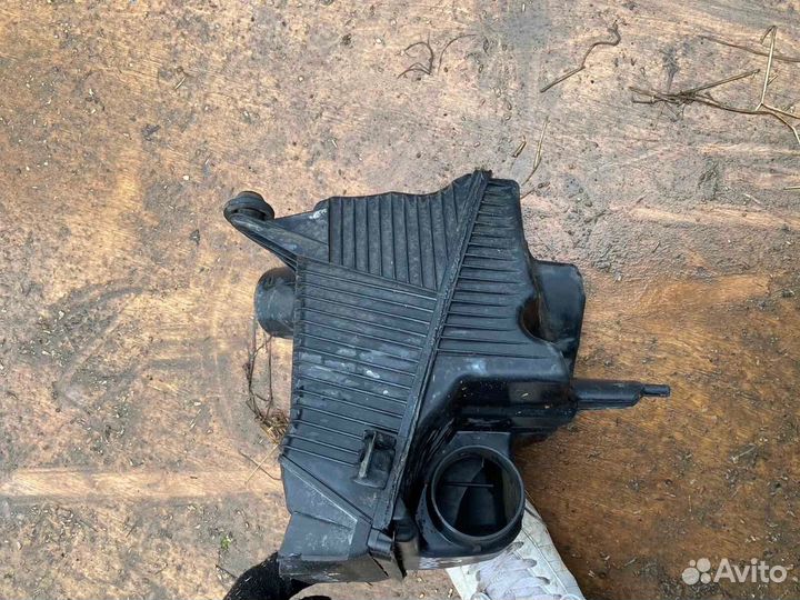 Корпус воздушного фильтра Renault Megane 2