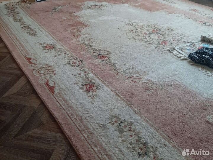 Ковер шерстяной