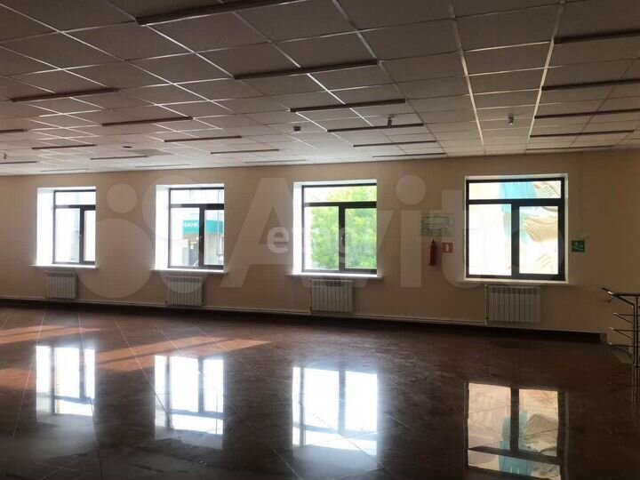 Сдам торговое помещение, 480 м²