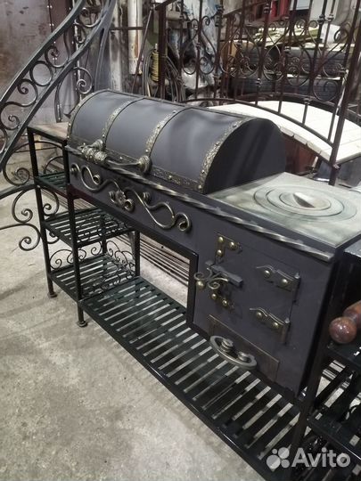Кованый мангал с крышей