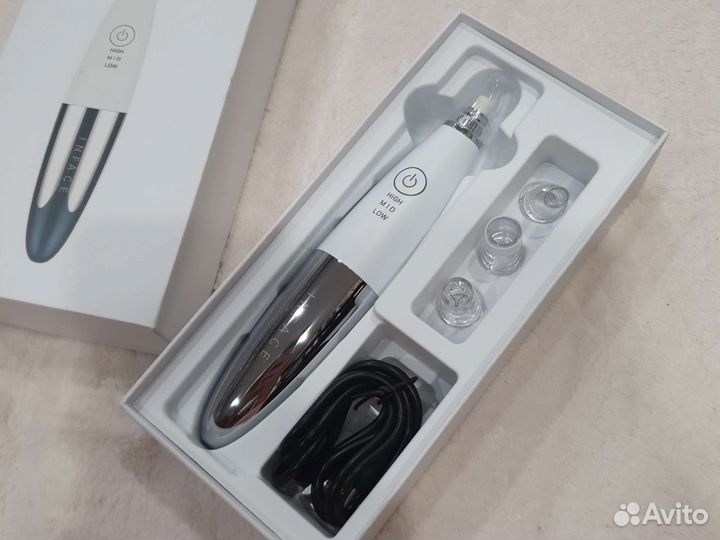 Вакуумный аппарат для чистки лица