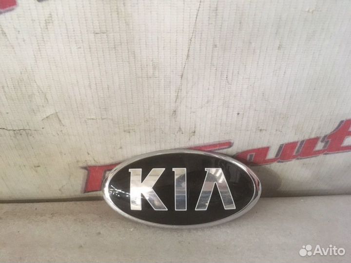Эмблема капота передняя Kia K5
